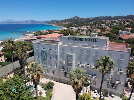 Exterior. Splendid Hotel