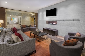 Lobby sitting area - Hyatt House Denver Downtown (Denver)