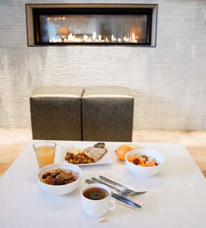 Free daily buffet breakfast