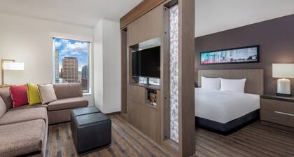 Hyatt House Denver Downtown