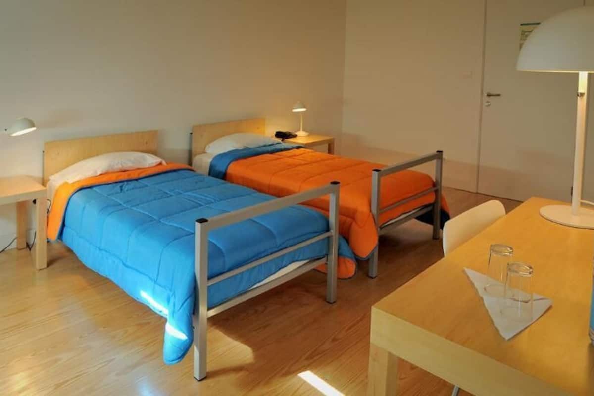 Free WiFi, bed sheets, wheelchair access