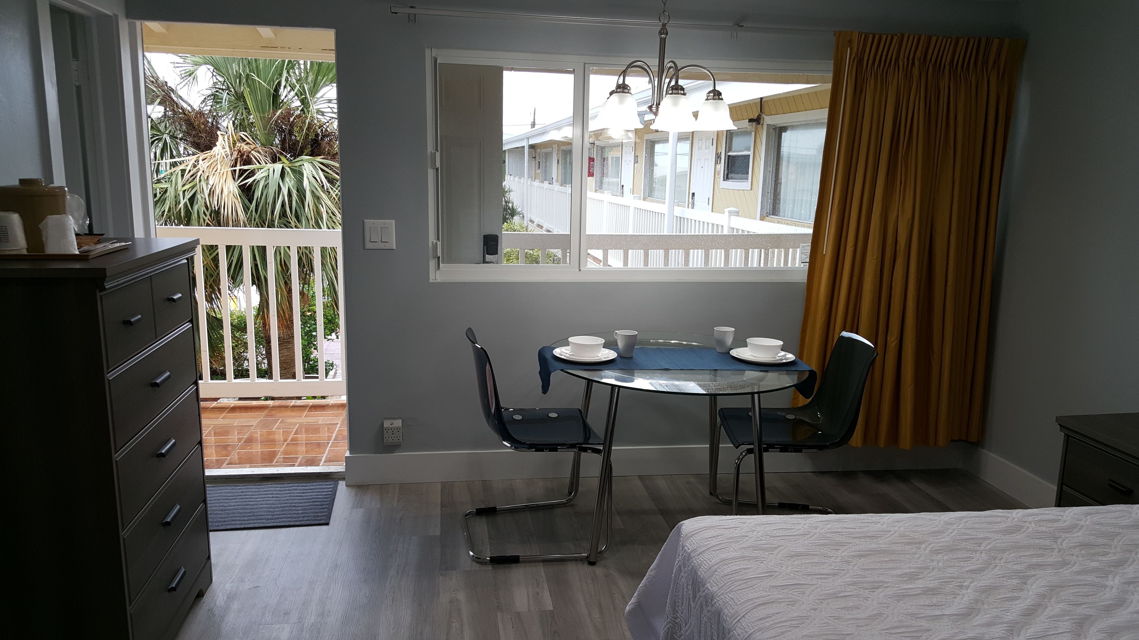 Studio, 1 King Bed | Premium bedding, individually decorated, individually furnished, desk