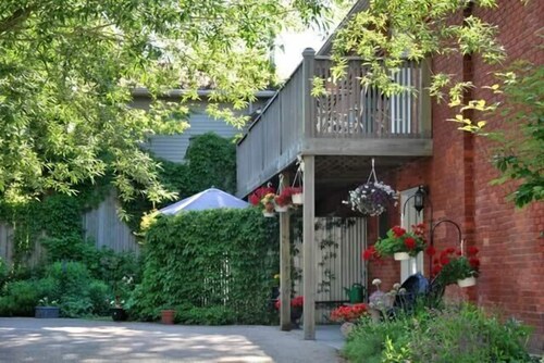 Queen and Albert B&B