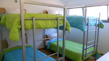 Chambres insonorisées, draps fournis