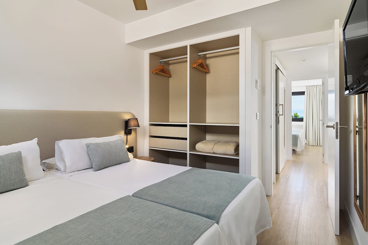 2 Schlafzimmer, Zimmersafe, kostenlose Babybetten, kostenloses WLAN