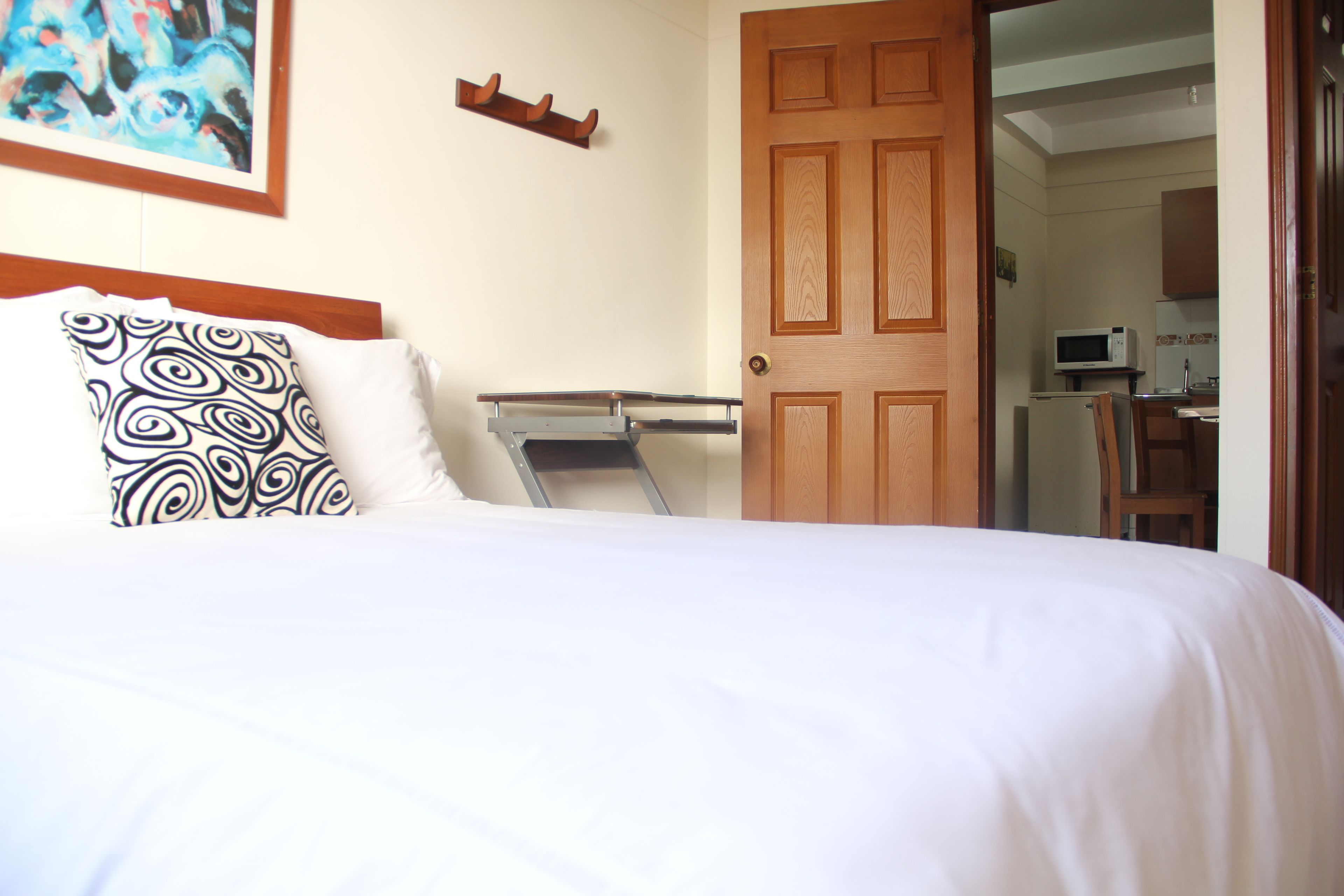 apartment 2 adults | 1 bedroom, desk, blackout curtains, iron/ironing board