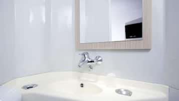 Douche, articles de toilette écologiques, sèche-cheveux