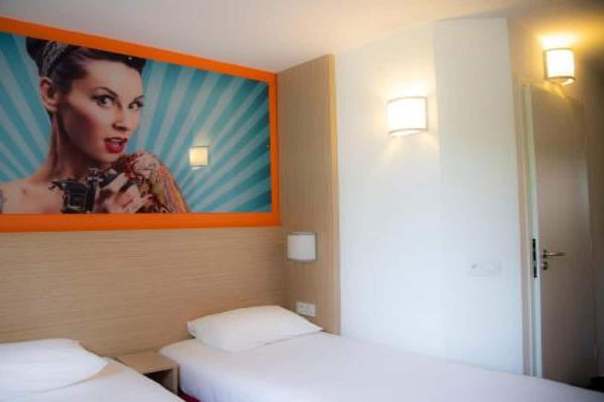 Standard Room, 2 Single Beds