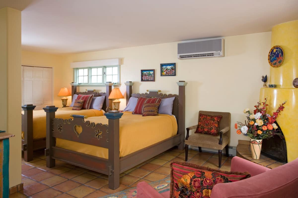 Room, 1 King Bed with Sofa bed