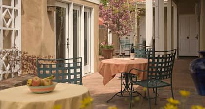 Four Kachinas Bed & Breakfast Inn