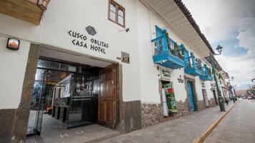 Fachada da propriedade