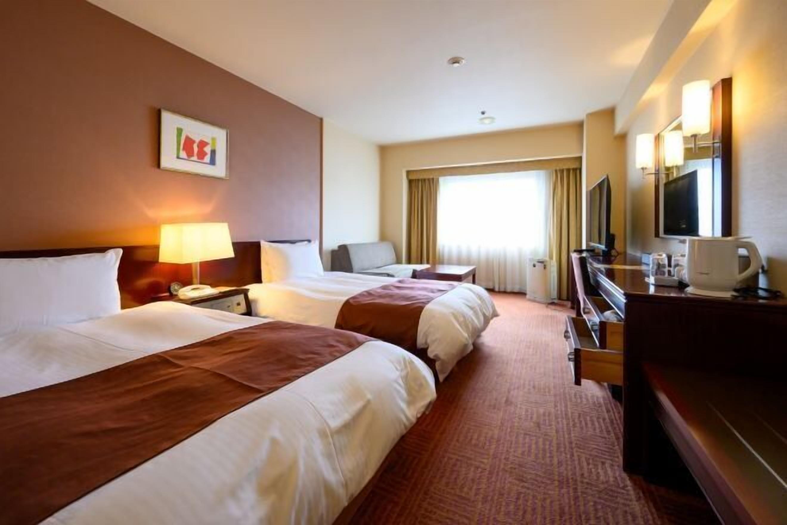 Desk, blackout drapes, iron/ironing board, free WiFi