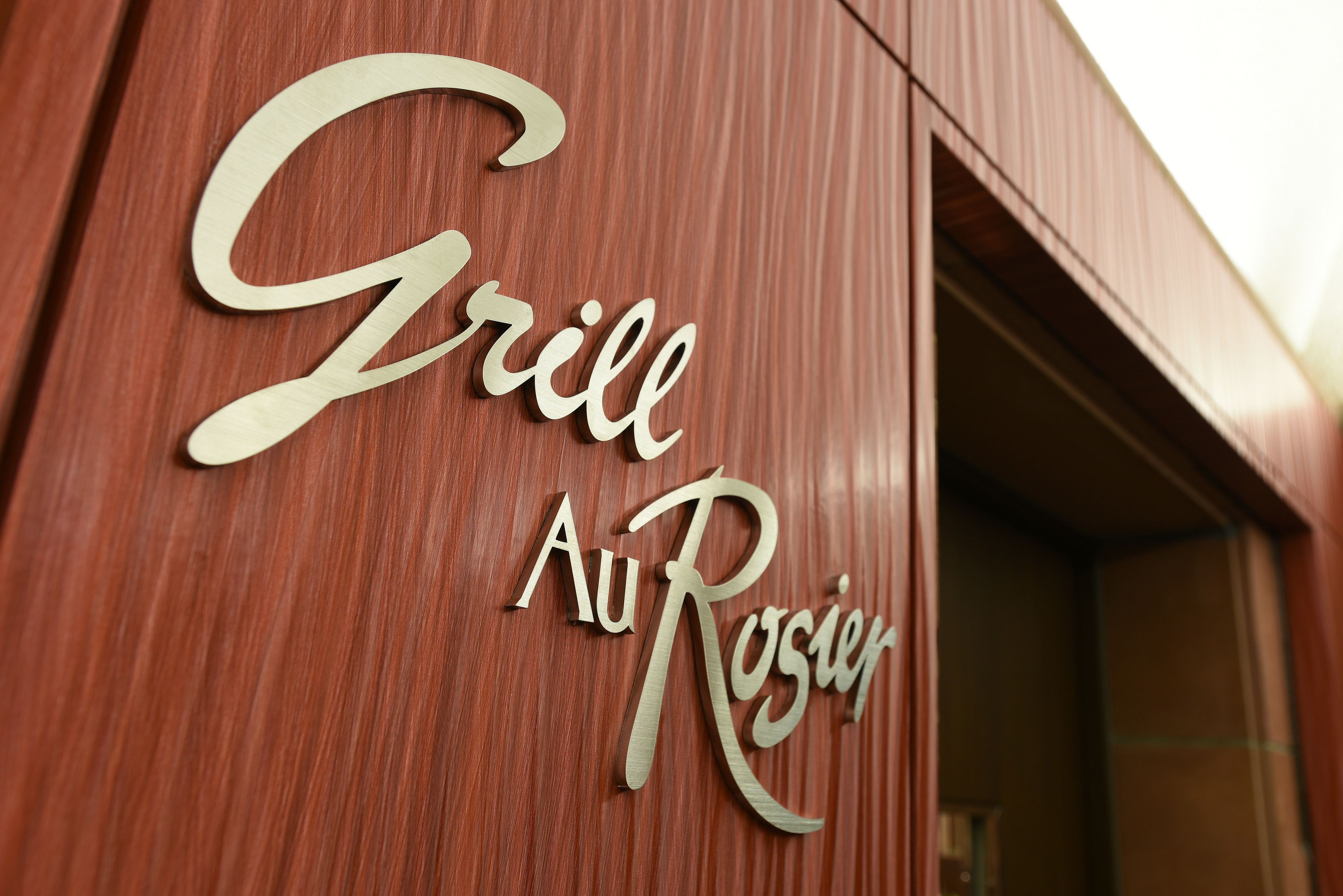 4 restaurants, breakfast, lunch, dinner served; french cuisine