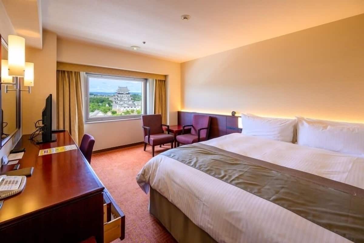 Standard King Room, Non-smoking (10F-12F) | Desk, blackout curtains, iron/ironing board, free WiFi