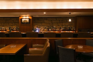 Bar (on property) - Fukuyama New Castle Hotel (Fukuyama)