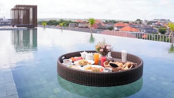 Daily buffet breakfast for a fee