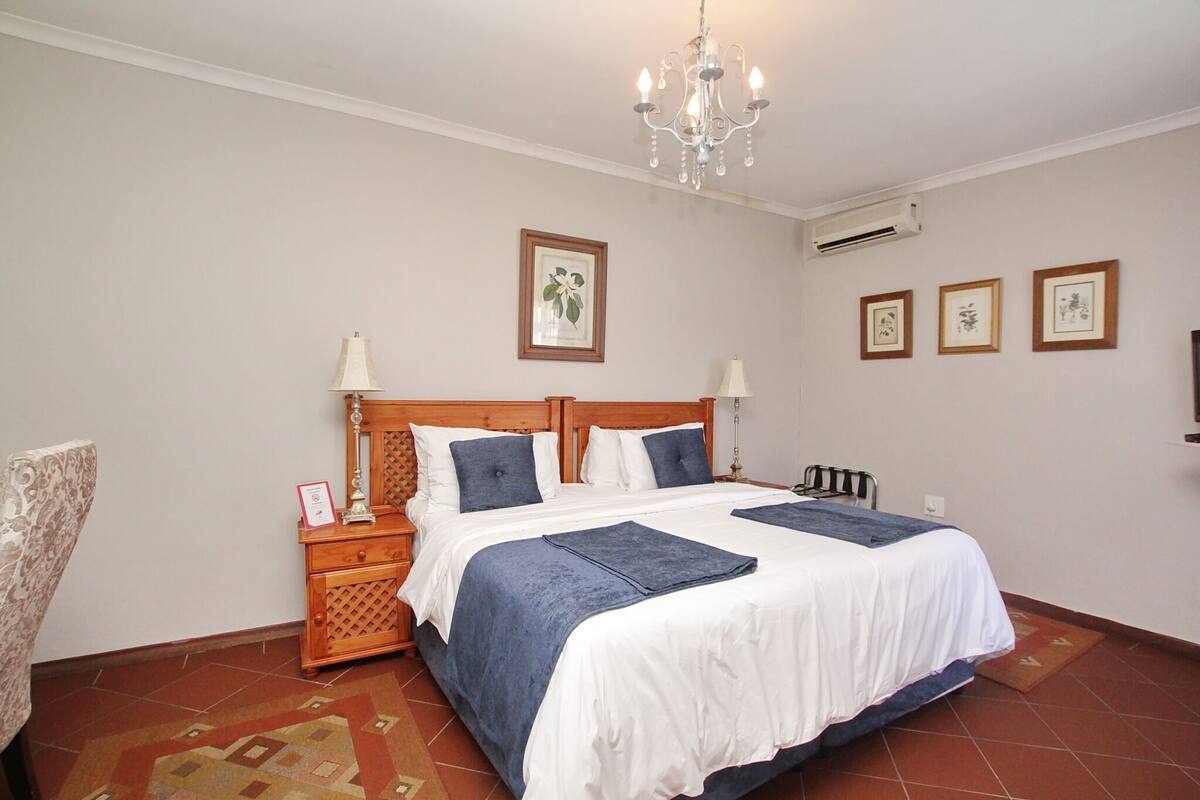 Chambre Familiale (6th Avenue)