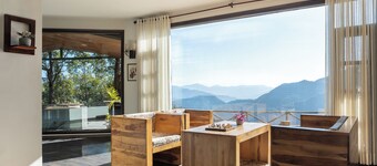 WoodSmoke resort & Spa