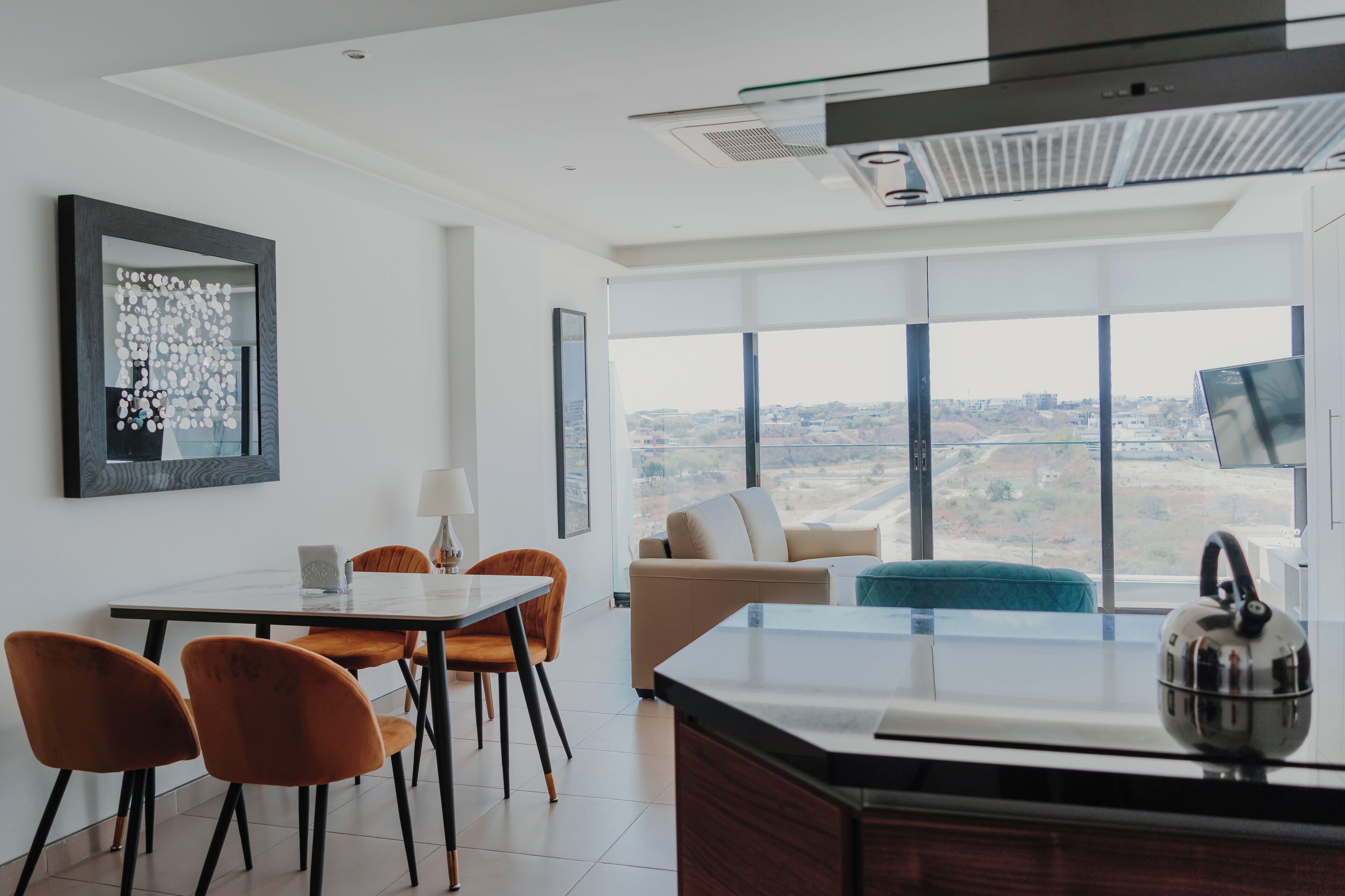 Classic Apartment, City View | Living area