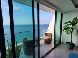 Apartamento clássico, vista para o mar | Terraço/pátio