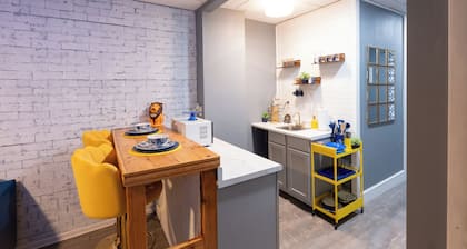 Millview is located in the heart of
Mount Holly perfect for business or leisure