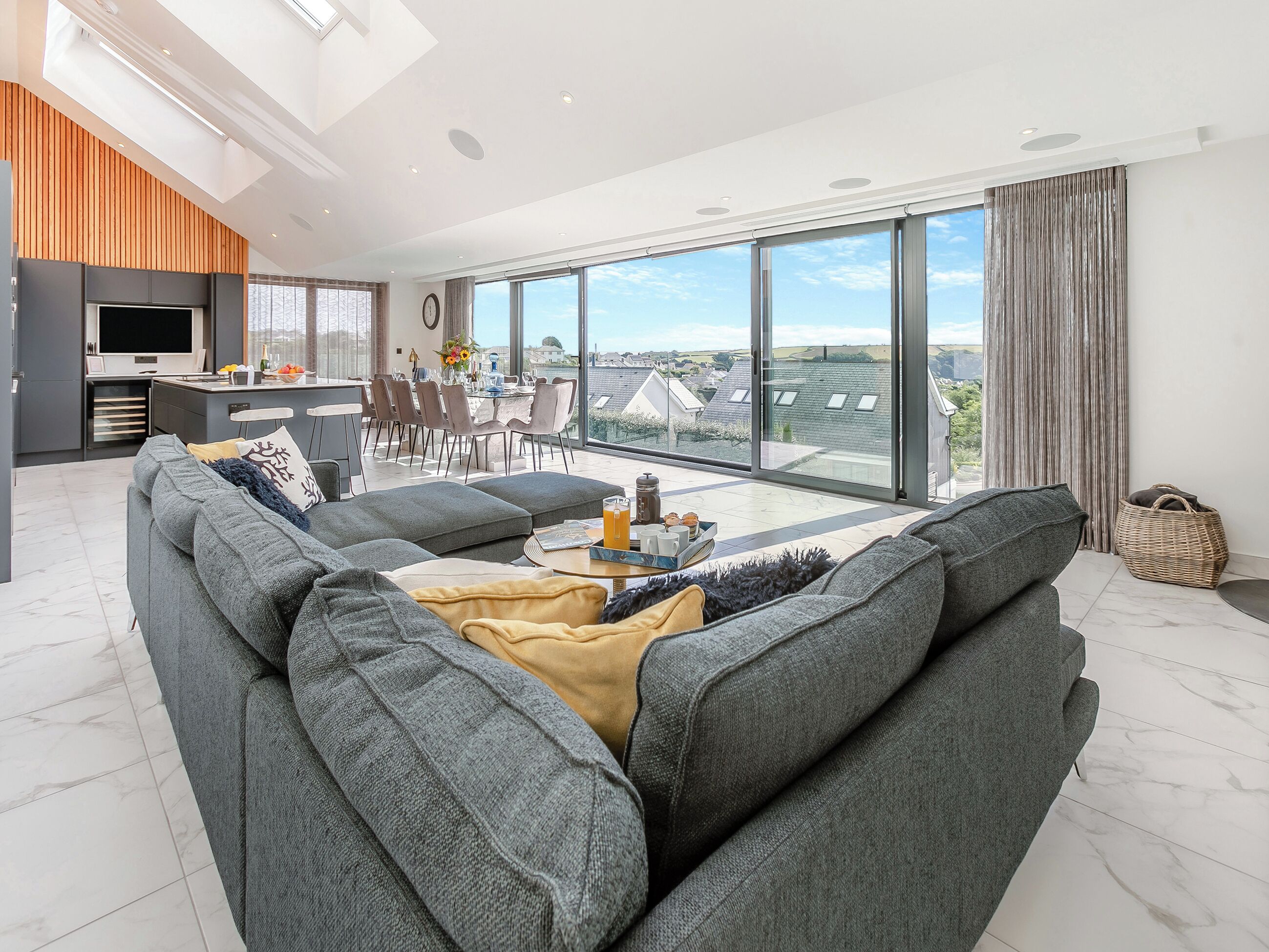 5 Bedroom Accommodation In St Mawes - St Mawes
