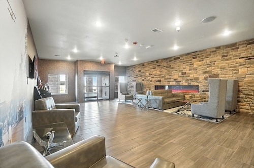 Cobblestone Hotel & Suites-Bellefontaine