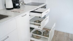 Coffee/tea maker, fridge, oven, stovetop - Vacation apartment with a fantastic view Haus Slalom (saas fee)