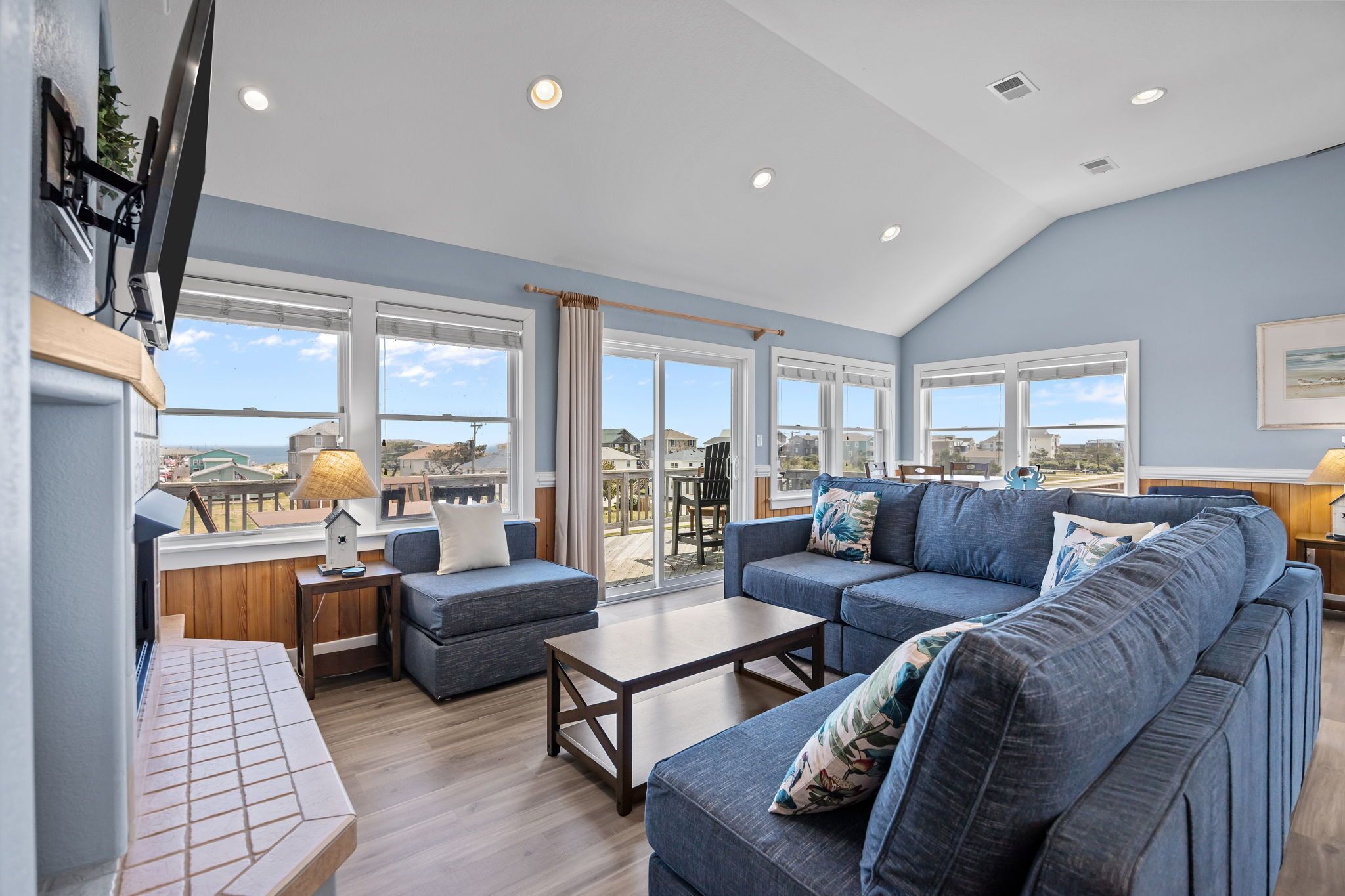 Smart TV, videojuegos, futbolito y libros 