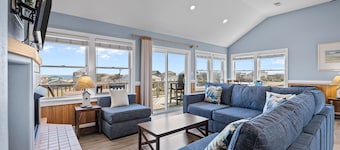 Blue Crab Cove, Nags Head, NC
