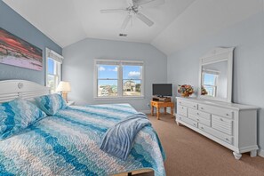 7 quartos, ferros/tábuas de passar roupa, berço de viagem