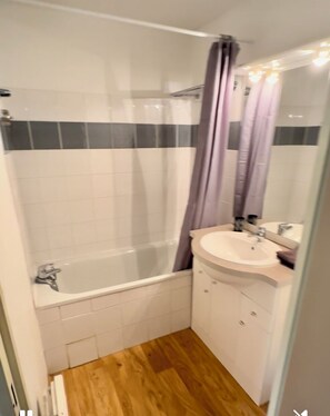 Towels, toilet paper