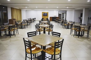 Hi ha 3 restaurants amb esmorzars