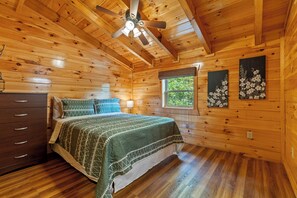 4 chambres, fer et planche à repasser, Wi-Fi, draps fournis