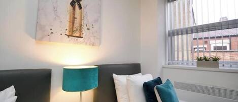 1 chambre, fer et planche à repasser, Wi-Fi, draps fournis