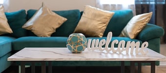 Spacious 4-bedroom townhome with Cable and WiFi in charming Sanford