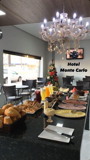 Desayuno completo incluido todos los días