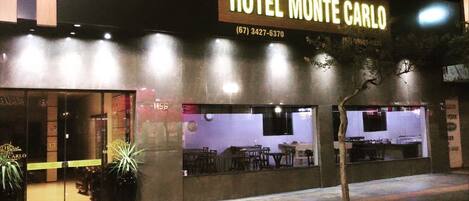 Façana frontal de l'allotjament