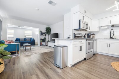 Whispering Oaks Getaway