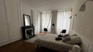 1 室のベッドルーム、WiFi、ベッドシーツ