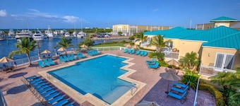 Grand Marina Suite by Brightwild Waterfront