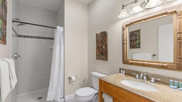 Apartment | Bathroom