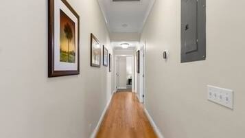 3 bedrooms, Internet