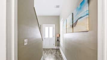 Apartment | 2 bedrooms, Internet