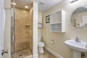 Íbúð | Baðherbergi