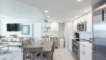 Apartment | 2 bedrooms, Internet