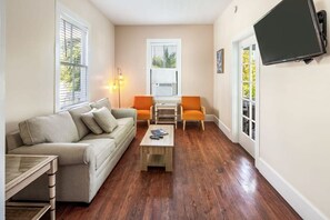 House | 7 bedrooms, Internet - Bananas Foster by Brightwild Epic Guesthouse (Key West)