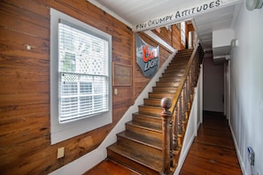 8 habitaciones y acceso a internet