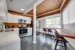 8 habitaciones y acceso a internet