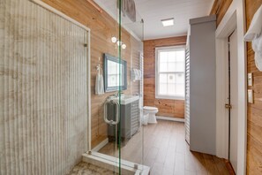 House | Bathroom